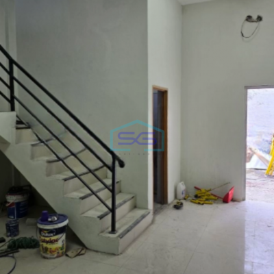 Disewakan Ruko 3 Lantai Luas Bangunan  222 m² Lokasi Candisari Semarang-3