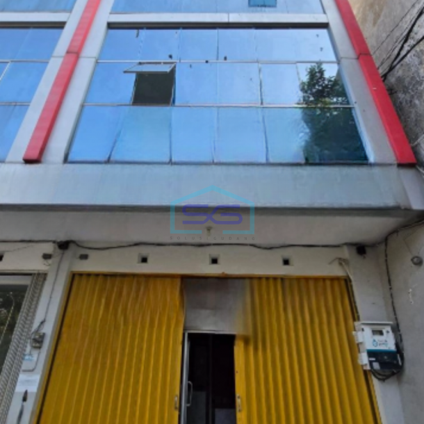 Disewakan Ruko 3 Lantai Luas Bangunan  222 m² Lokasi Candisari Semarang-2