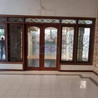 Disewakan Ruko Lokasi Strategis di Semarang Luas Tanah 596 m²