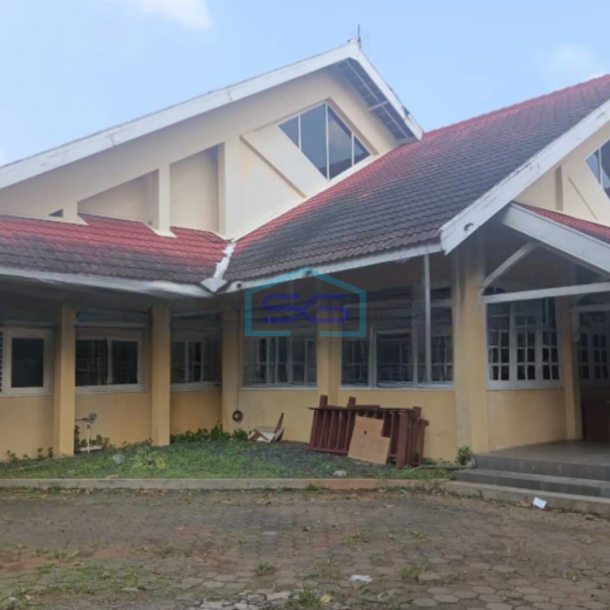 Disewakan Ruko Luas Bangunan 1000 m² Lokasi Bebas Banjir di Semarang-2