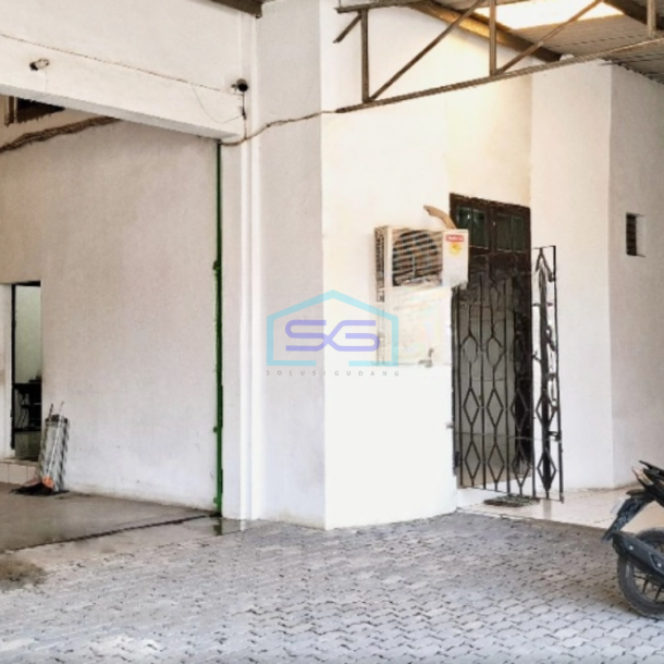 Disewakan Gudang Siap Pakai Luas Tanah  2200 m² Lokasi Sangat Strategis di Terboyo Semarang-2