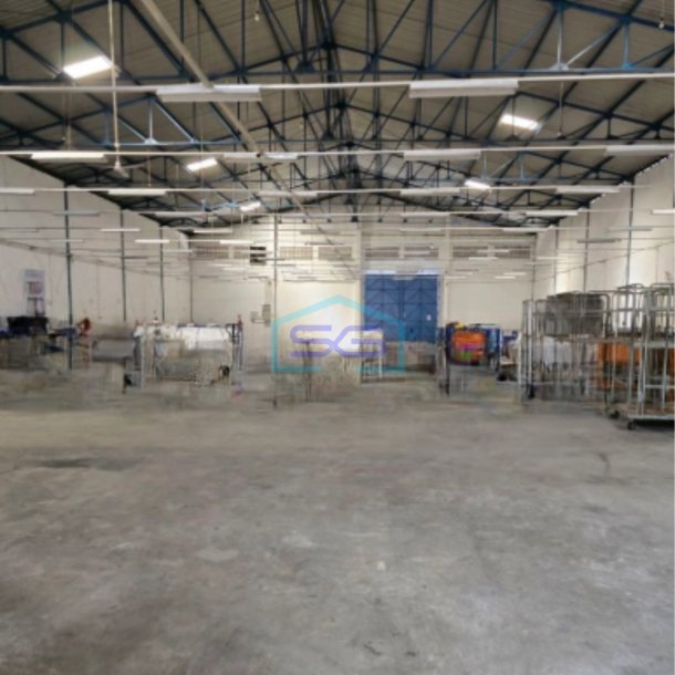 Disewakan Gudang  Lokasi Bebas Banjir Siap Huni di Semarang Tengah Akses Tronton-2