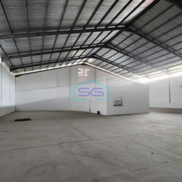 Disewakan Gudang Ada Loading Dock Luas Tanah 2400 m² Lokasi Semarang Barat-4
