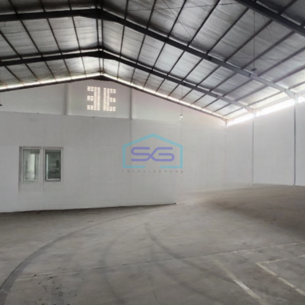 Disewakan Gudang Ada Loading Dock Luas Tanah 2400 m² Lokasi Semarang Barat-1