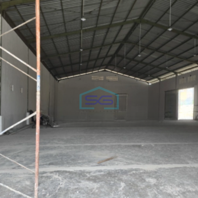 Disewakan Gudang Lokasi Bebas Banjir Luas Bangunan  820 m² di Ngaliyan Semarang