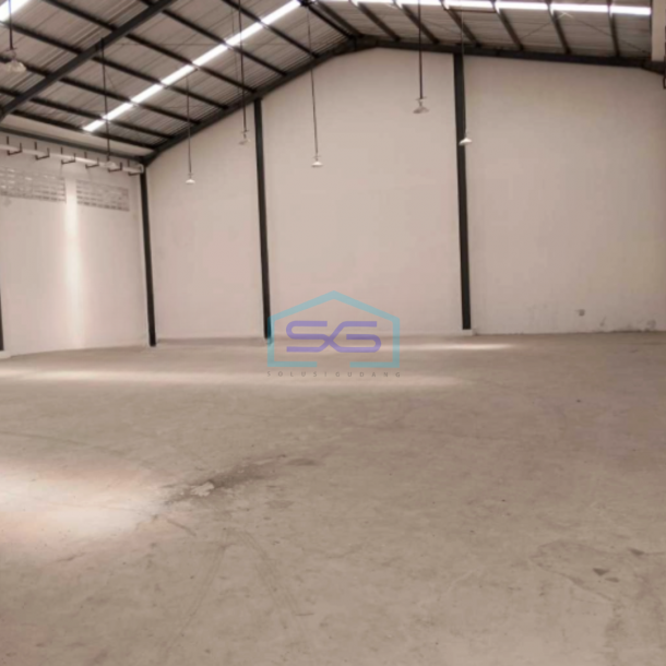 Disewakan Gudang Lokasi Sangat Strategis di Semarang Luas Bangunan 304 m²-3