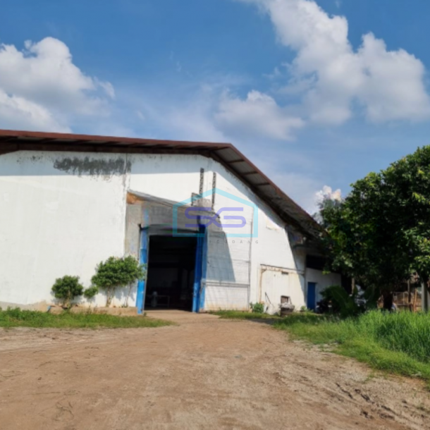 Disewakan Gudang Lokasi Strategis di Semarang-2