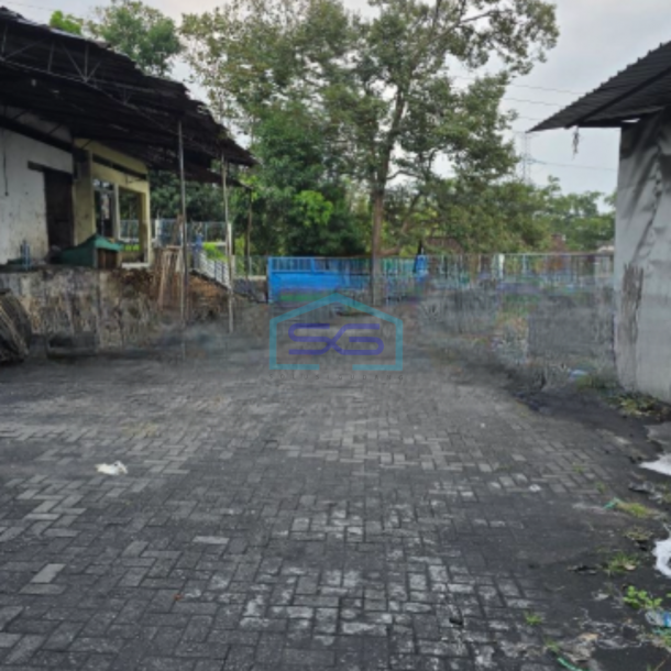 Disewakan Gudang Lokasi Strategis di Ungaran Semarang Luas Bangunan  400 m²-2