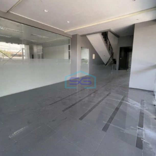 Disewakan Gudang Lokasi Bebas Banjir di Ngaliyan Semarang Luas Bangunan  16350 m²-1