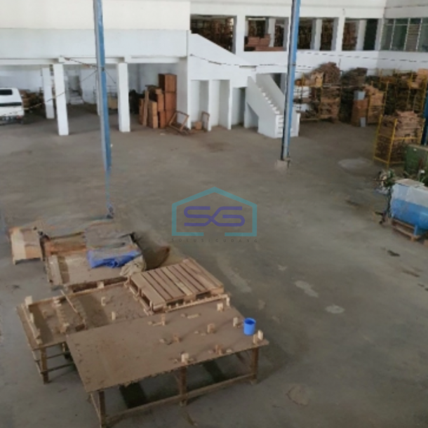 Disewakan Gudang Lokasi Strategis Butuh Renovasi di Tugu Semarang-4