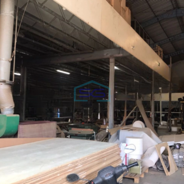 Disewakan Gudang Lokasi Strategis di Semarang Barat Luas Bangunan  1600 m²-1