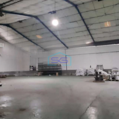 Dijual Gudang Ada Kantor Siap Pakai Luas Bangunan 2600 m² di Semarang