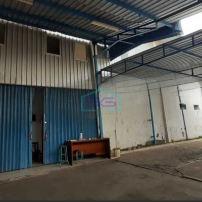 Dijual Gudang Ada Kantor Siap Pakai Luas Bangunan 2600 m² di Semarang