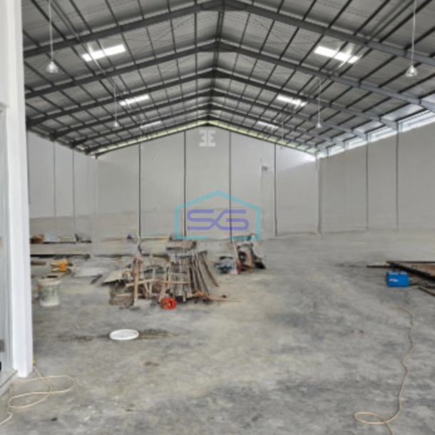 Disewakan Gudang Luas Bangunan 1600 m² Lokasi Ngaliyan Semarang-2