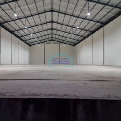 Disewakan Gudang Ada Loading Dock Luas Tanah 1500 m² Lokasi Semarang