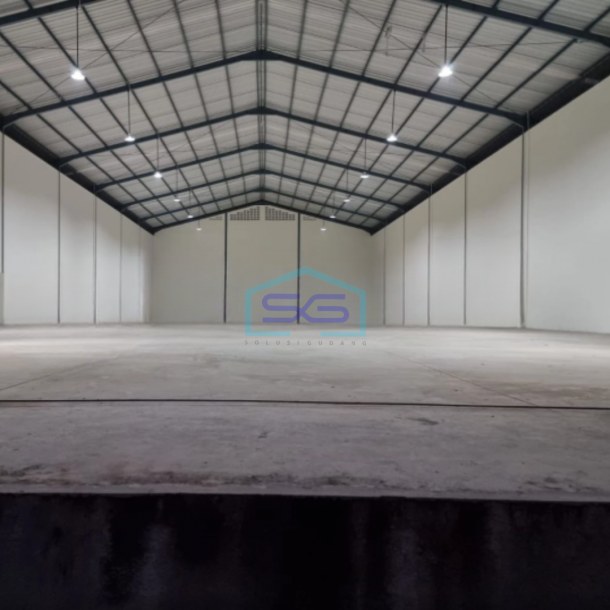 Disewakan Gudang Ada Loading Dock Luas Tanah 1500 m² Lokasi Semarang-2