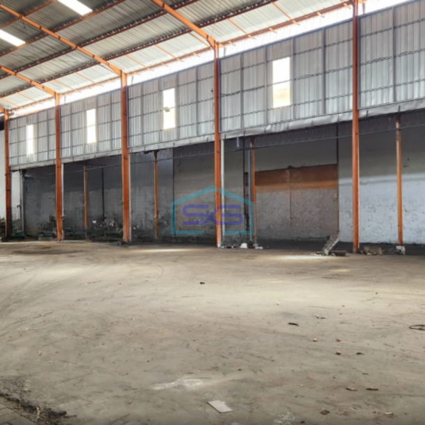 Disewakan Gudang Terdapat Loading Dock Siap Pakai di Semarang Barat-1