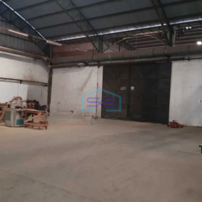 Disewakan Gudang Akses Container Luas Bangunan 5680 m² Lokasi Semarang
