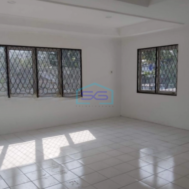 Disewakan Gudang Bagus Terawat Akses Container Sudah Renovasi di Semarang-2