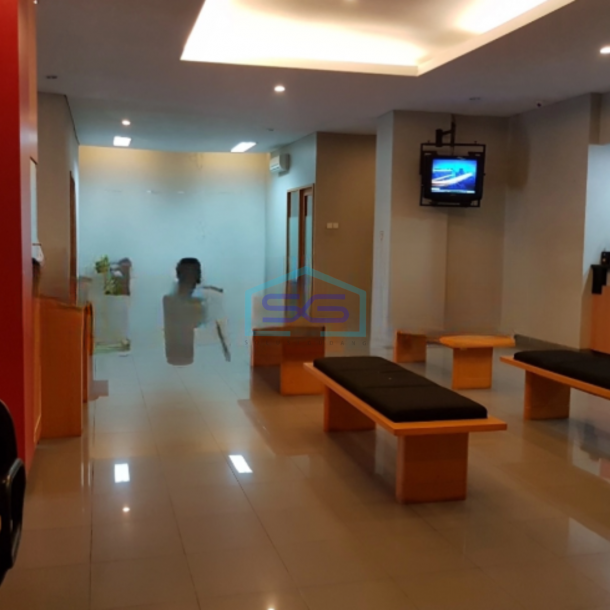 Disewakan Ruko Luas Bangunan  637 m² Lokasi Semarang-3