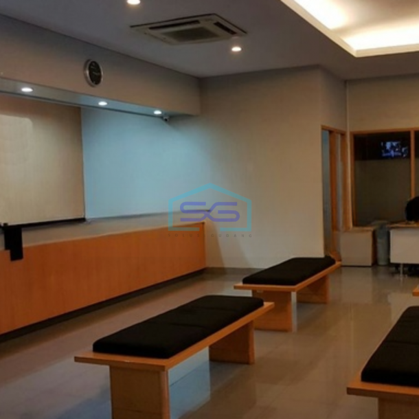 Disewakan Ruko Luas Bangunan  637 m² Lokasi Semarang-2