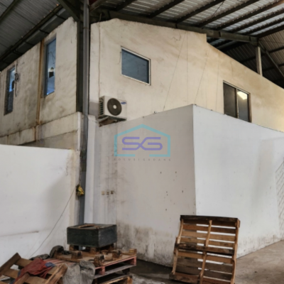 Disewakan Gudang Luas Bangunan 1680 m2 Lokasi Strategis di Semarang Barat