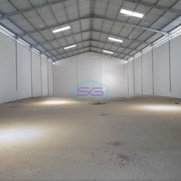 Disewakan Gudang Luas Tanah 1200 m² Lokasi Strategis di Semarang-2