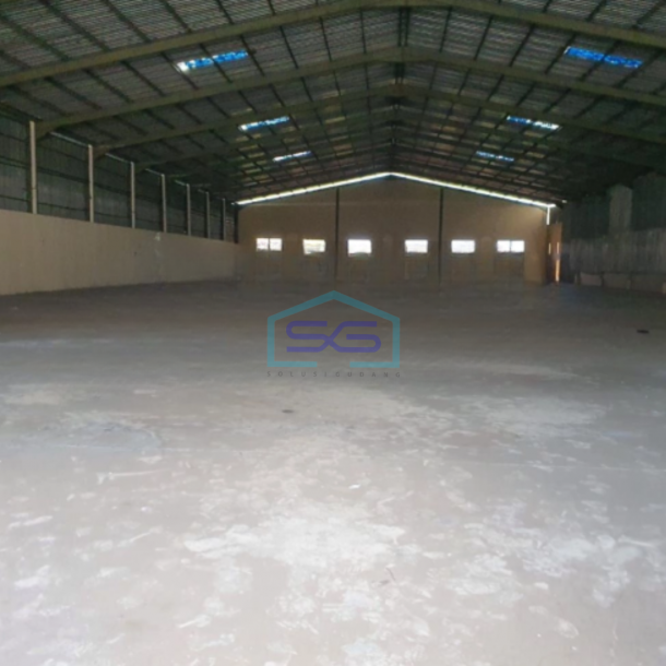 Disewakan Gudang Akses Container Lokasi Strategis di Ungaran Semarang Luas Bangunan  2500 m²-2