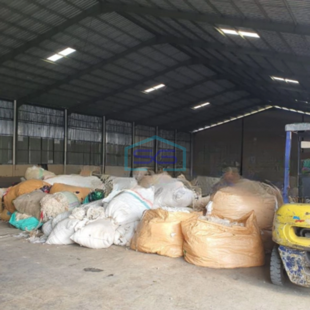 Disewakan Gudang Akses Container Lokasi Strategis di Ungaran Semarang Luas Bangunan  2500 m²-1