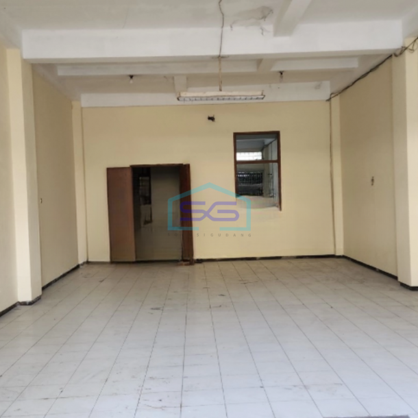 Disewakan Ruko Lokasi Straetgis Luas Bangunan 500 m² DI Mataram Semarang-1