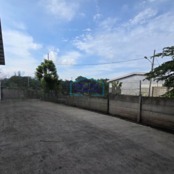 Disewakan Gudang Luas Tanah 2000 m² Lokasi Strategis di Ngaliyan Semarang-1