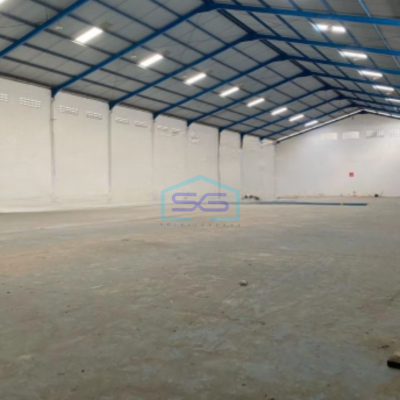 Disewakan Gudang Ada Loading Dock Luas Bangunan  2800 m² Lokasi Semarang Barat