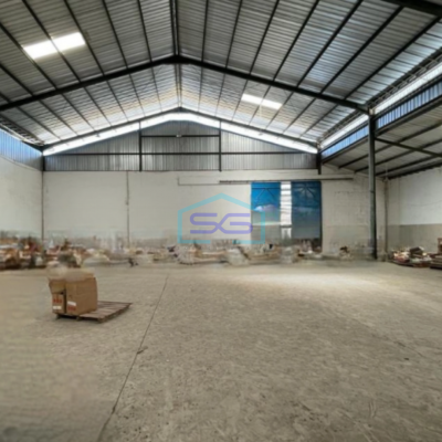 Disewakan Gudang Siap Pakai Luas Bangunan 800 m2 Lokasi Strategis di Semarang
