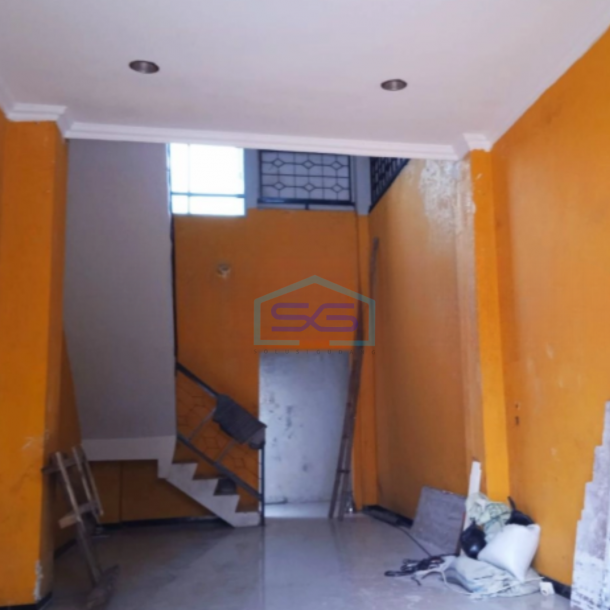 Dijual Ruko 2 Lantai Lokasi Strategis di Majapahit Semarang Luas Tanah  136 m²-2