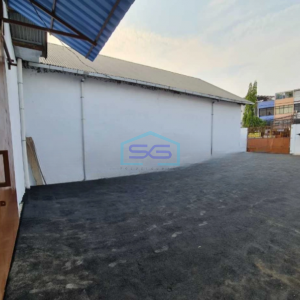 Disewakan Gudang Akses Container Luas Tanah 1055 m² Lokasi Kapuk Jakarta Utara-2