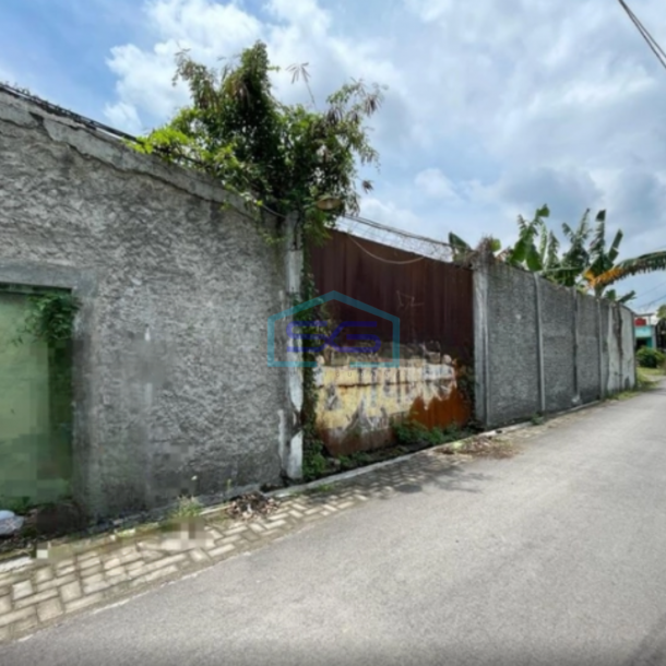 Dijual Bangunan Lama Hitung Tanah Strategis Pinggir Jalan Raya Semarang-3