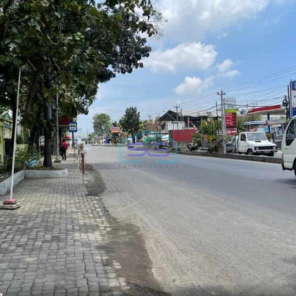 Dijual Bangunan Lama Hitung Tanah Strategis Pinggir Jalan Raya Semarang-2