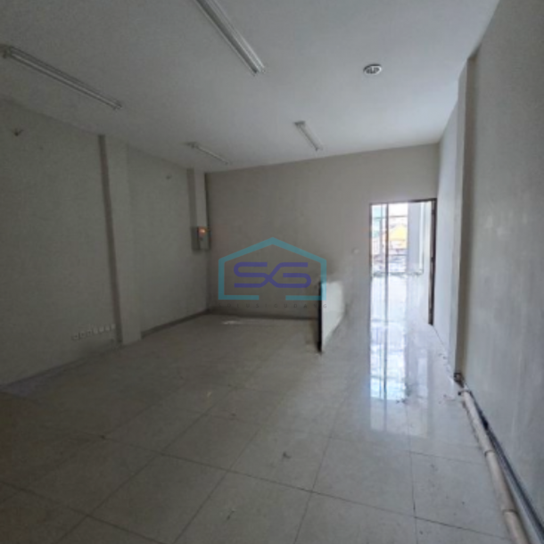 Dijual Ruko 3 lantai Bagus SHM Luas Tanah 214m2 di Jl Sriwijaya Candisari Semarang-6