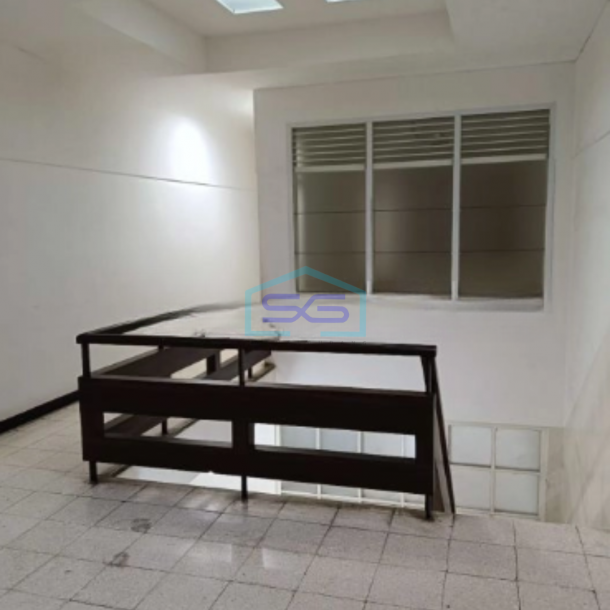 Disewakan Ruko 2 Lantai Luas Bangunan 360m2 di Jl Beteng Semarang-6