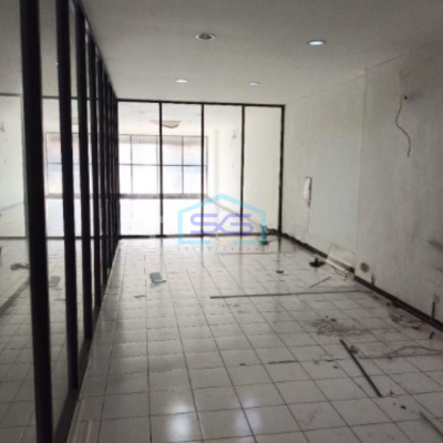 Disewakan Ruko 2 Lantai Luas Bangunan 360m2 di Jl Beteng Semarang-5