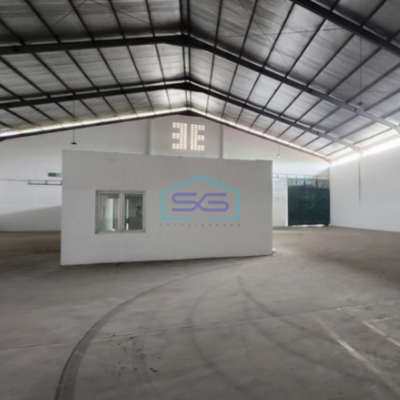 Disewakan Gudang Bagus Bersih Terawat Luas Tanah 2400m2 di Kawasan Industri Candi Semarang