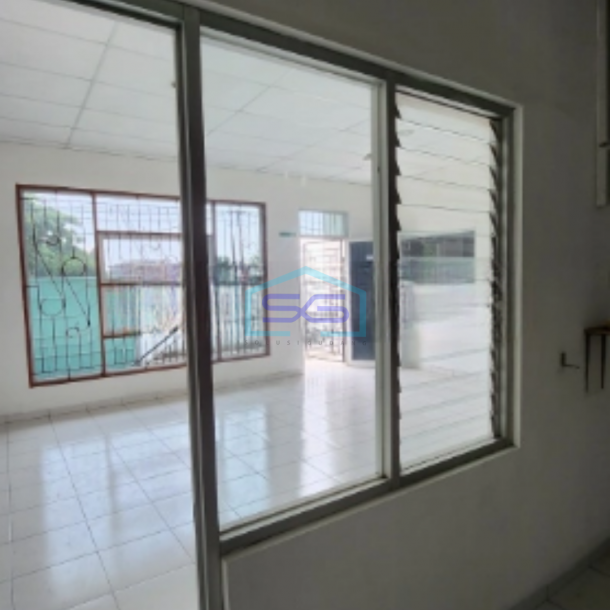 Disewakan Gudang Bagus Bersih Terawat Luas Tanah 2400m2 di Kawasan Industri Candi Semarang-3