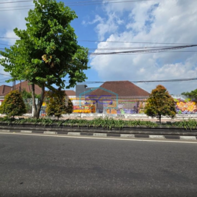 Disewakan Ruang Usaha Butuh Renovasi Luas Tanah 1057m2 di Yogyakarta
