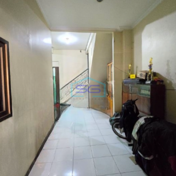 Dijual Ruko 2 Lantai Butuh Renovasi Luas Bangunan 250m2 Tengah Kota Semarang SHM-6