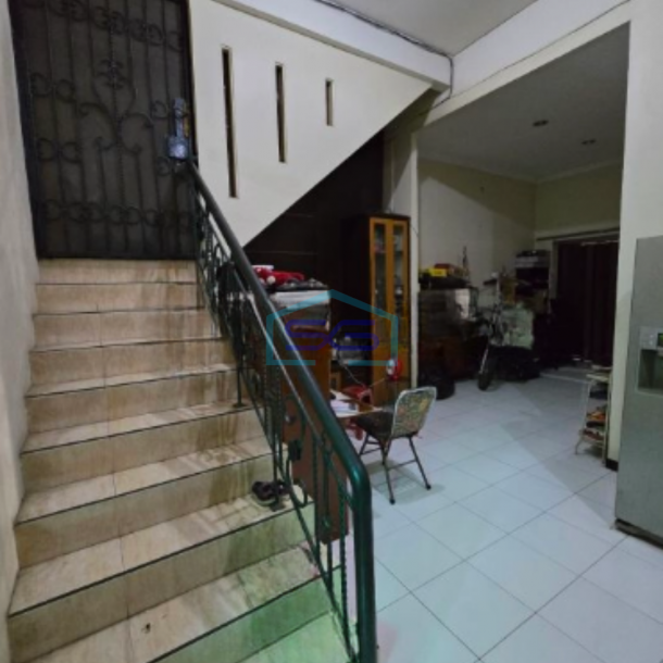 Dijual Ruko 2 Lantai Butuh Renovasi Luas Bangunan 250m2 Tengah Kota Semarang SHM-4