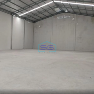 Disewakan Gudang Bagus Siap Pakai Area Parkir Sangat Luas Di Kawasan Industri Ngaliyan Semarang LB 714m2