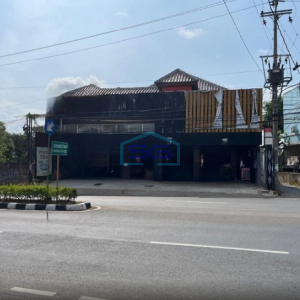 Dijual Ruko 2 Lantai SHM Luas Bangunan 722m2 Pinggir Jalan Raya Ngaliyan Semarang-1
