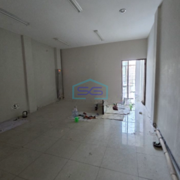 Dijual Murah Ruko 3 Lantai Luas Bangunan  222 m² Lokasi Candisari Semarang-3