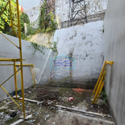 Dijual Murah Ruko 3 Lantai Luas Bangunan  222 m² Lokasi Candisari Semarang-2