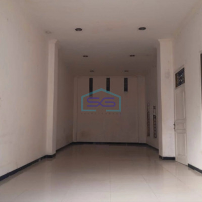 Dijual Murah Ruko 3 Lantai Luas Bangunan  222 m² Lokasi Candisari Semarang